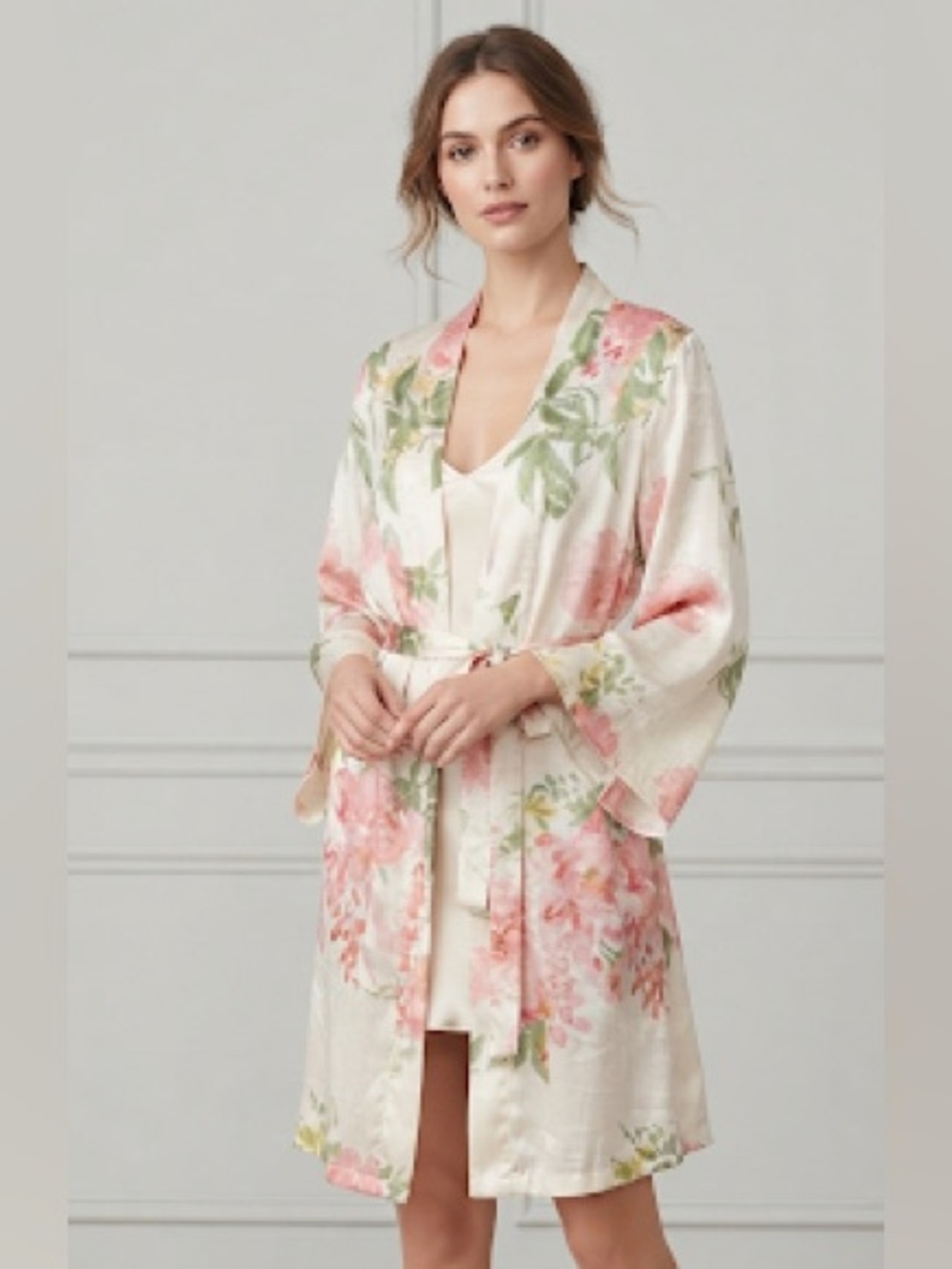 Plum Pretty Sugar Satin Floral Kimono Robe Tie Lightweight Size M
